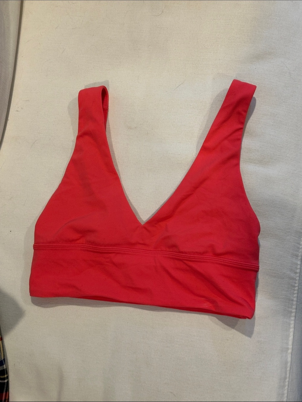 Lululemon Align V-Neck Bra A/B cup size 6 Lip Gloss